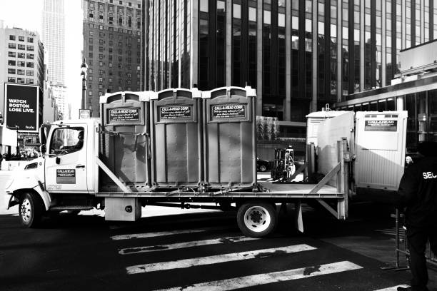 Best Portable bathroom rental  in Rochester Hills, MI
